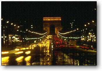Champs-Elysées, la nuit